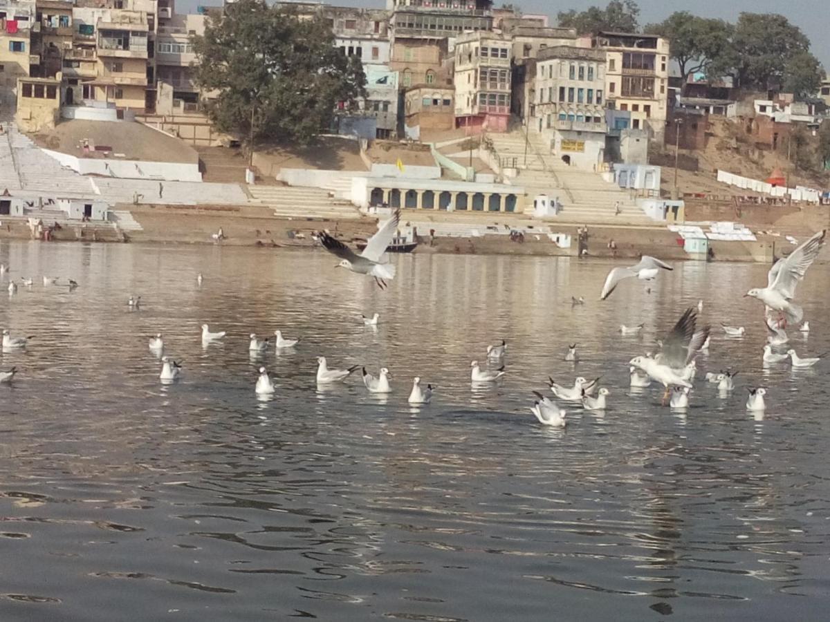 Tandon Lodge On The Ganga Ghat Homestay Waranasi Zewnętrze zdjęcie